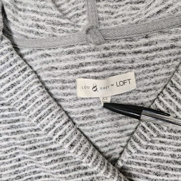 Lou & Grey Loft Womens White Gray Stripe Hooded Oversized Sweater High Low XS - Picture 3 of 7